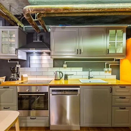 Apartment Missafir Well-designed With Calming Backyard In The Heart Of Nisantasi, Sisli *